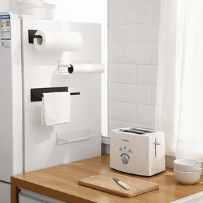 Portarrollos de papel multiusos para cocina y baño, práctico y fácil de instalar.